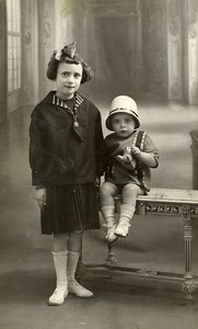 France Lille Garconnet et son Petit Chien Jouet Jeu d'Enfants Ancienne Photo Dupuis 1920