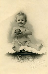 France Roubaix Baby & Ball Toy Children Game Old Planque Photo 1920