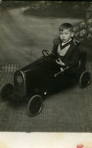 France Garconnet et Voiture à Pédale Jeu d'Enfants Ancienne Photo 1920