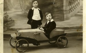 France Lille Garconnet dans Voiture à Pédale Jeu d'Enfants Ancienne Photo Desbottes 1920