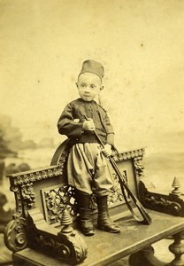 France Tourcoing Petit Soldat Fusil et Costume Jeu d'Enfants Ancienne Photo Cabinet Dubus 1900