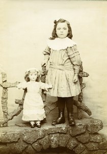 France Lille Fillette et sa Poupée Jeu d'Enfants Ancienne Photo Cabinet Claes 1900