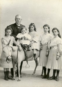 France Dunkerque Bebe assis sur Faux? Mulet Jeu d'Enfants Ancienne Photo Falciny 1902
