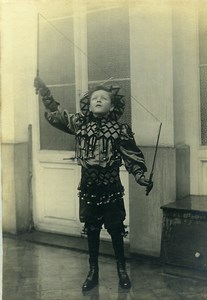 France Garcon Joueur de Diabolo Jeu d'Enfants Costume Ancienne Photo 1900