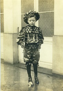 France Garcon Costume Joueur de Diabolo Jeu d'Enfants Ancienne Photo 1900