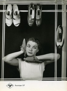 Publicité pour papier Agfa Portriga 117 Femme et Chaussures Ancienne Photo 1960