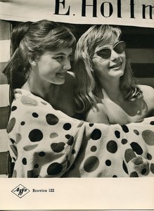Publicité pour papier Agfa Brovira 122 Belles Femmes Mode Ancienne Photo 1960