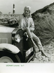 Publicité pour papier Agfa Leonar Lumarto Femme et Automobile Ancienne Photo 1960