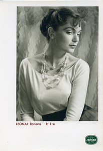 Publicité pour papier Agfa Leonar Ranarto Rt114 Portrait Femme Collier Ancienne Photo 1960