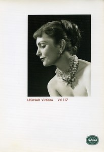 Publicité pour papier Agfa Leonar Virdano Vd117 Portrait Femme Collier Ancienne Photo 1960