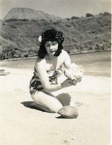 Hawaii or Tahiti? Girl in Bathing Suit on Sand Beach old Photo 1935