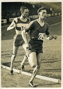 France Athletics Sport Track Race Close up of 2 Athletes Old Photo 1932