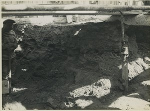 Underground Paris Water collector Porte de Pantin Worker Old Photo 1935 #1