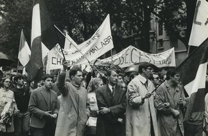 Paris pro De Gaulle Demonstration Chatenay-Malabry Old photo Huet 1968, june 4