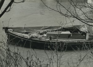 France Paris Floods Quais de Seine Artistic Study Cat on Barge photo Huet 1970