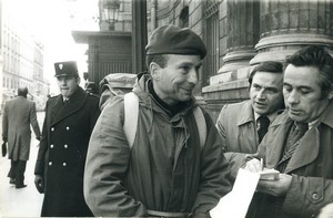 France Paris Elysée  The pilgrim captain Gérard Delas old Photo 1975