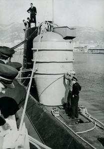 France US Navy Tringa Rescue bell on the deck of a submarine old Photo 1974