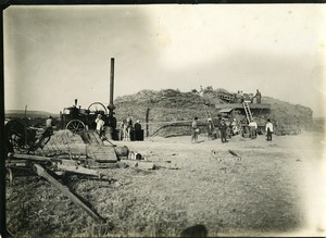 France steam sheaf thresher in action harvest old Photo 1920