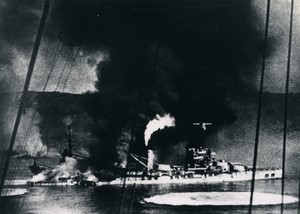 French Naval Disaster Mers el Kebir WWII Bretagne on fire Old Photo 1940 #1