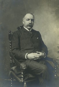 Belgique Gand Homme assis sur une Chaise posant Ancienne Photo carte cabinet De Rycke 1900
