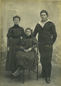 France Romilly sur Seine Family portrait Old Cabinet Card Photo Savary 1900