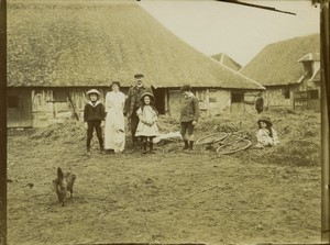 France Countryside Villers Family in Farm Yard Bicycle Old Photo 1912