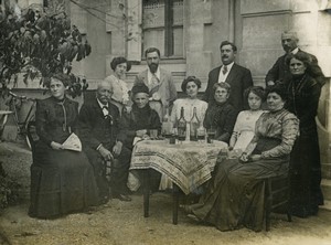 France Group posing Outside with drinks Old Photo 1910 #1
