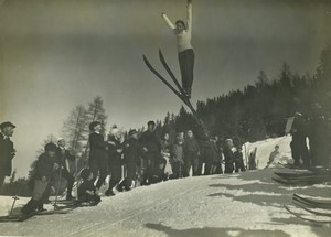 Suisse Davos Sport d'hiver Saut a Ski tremplin ancienne photo Gaberell 1920