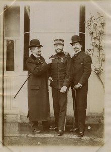France Region de Chartres 3 Hommes dont 1 Militaire Chapeaux Melon ancienne photo amateur 1900
