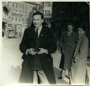 France Street Scene Cheers Guillaume Tell Old Snapshot Photo 1960