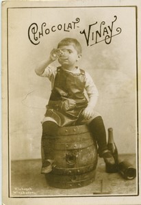 France Chocolat Vinay Toddler drinking Wine Old Chromo Photo Kisbusch 1890's