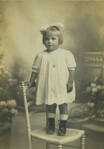 France Nogent sur Seine Little Girl Posing Old Cabinet Photo Lacoste 1900