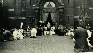 France céremonie catholique messe fete religieuse ancienne Photo amateur 1950