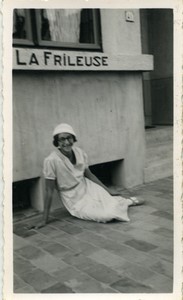 France Smiling lady Chilly Old Photo 1935