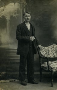 France Adolescent Joseph Watteau cigarette ancienne Carte Photo RPPC 1914-1918