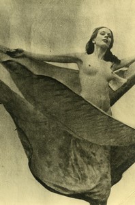 Belgique Risque Topless Jeune Fille dans une Plante Photomontage Ancienne Photo 1931