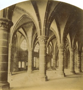 France Mont Saint Michel salle des Chevalliers Ancienne Demi Stereo Photo 1865