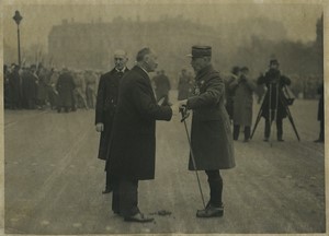 France Paris President Albert Lebrun Felicite le General Henri Gouraud Armistice Ancienne Photo 1933