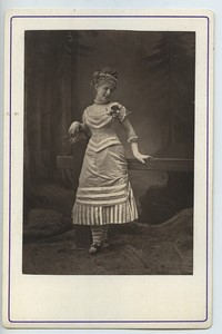 Emilie Mily Meyer Theatre de la Renaissance Ancienne carte cabinet photoglyptie 1875