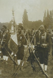 France Paris 14 Juillet Drapeau du 1er Tirailleurs Senegalais Ancienne Photo 1913