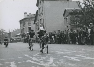 France Ivry sur Seine? Vainqueur? Du Grand prix Cycliste Bonal Duthé? Ancienne Photo Baldoni vers 1940 #2