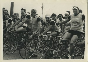 France Paris? Amateur Cycling Race Group Duthé? Old Oblet Photo c1940 #2