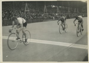 France Paris? Amateur Cycling Race Track Old Photo c1948 #1
