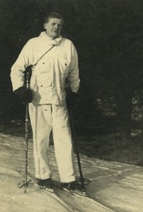 France or Germany? Winter sports Skiing Old snapshot Photo 1953