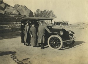 USA group posing by old banger Automobile Old snapshot Photo 1930