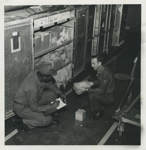 USA Service Postal Militaire Hommes en Uniforme Ancienne Photo Studio 1950's