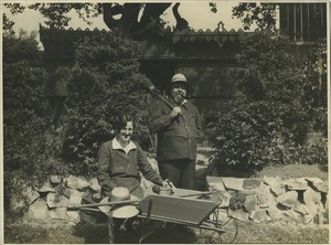 France Happy Couple Gardening Wheelbarrow Broom Pipe smoker Old Photo 1935