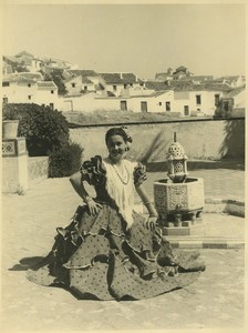 Spain Andalusia Ronda? Flamenco dancer Ornate Fountain Old Studio Photo 1950