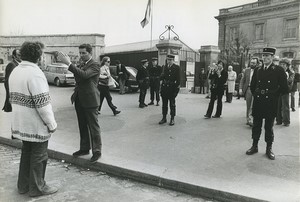 France Paris Michel Field Manifestation Lyceenne contre la Loi Debré Ancienne Photo 1973 #2