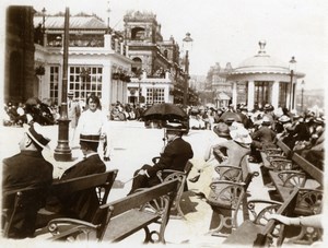 North Yorkshire Scarborough Crowded Boardwalk Holidays old Amateur Photo 1900